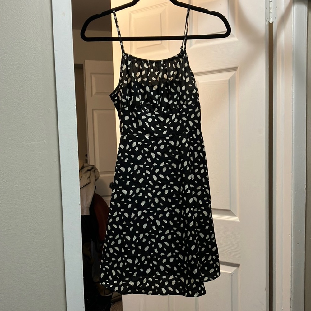 Elegant Black and White Patterned Dress
